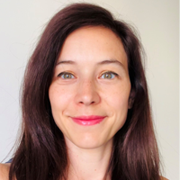 Ester Aparicio Headshot